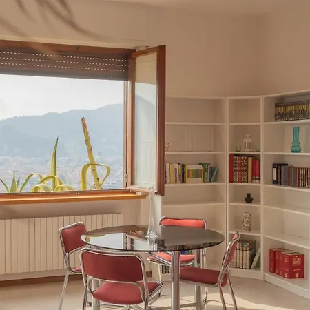 A Window On With Lake View By Rent All Lejlighed Como