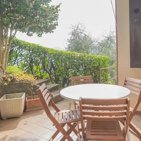 Lejlighed A Window On With Lake View By Rent All Como