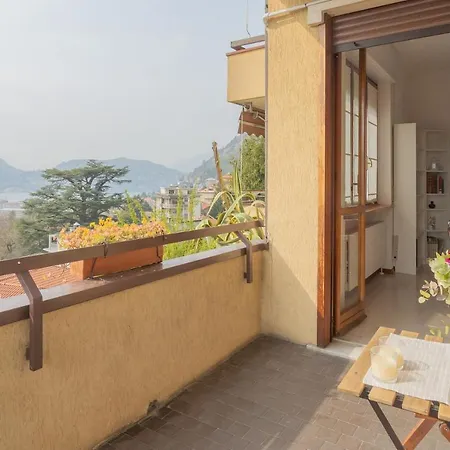 A Window On With Lake View By Rent All * Como