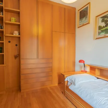 Lejlighed A Window On With Lake View By Rent All *