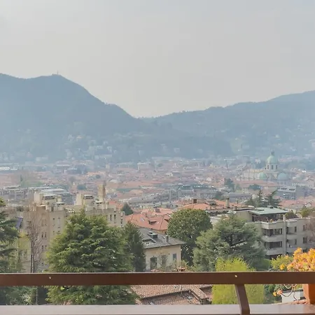 A Window On With Lake View By Rent All Como